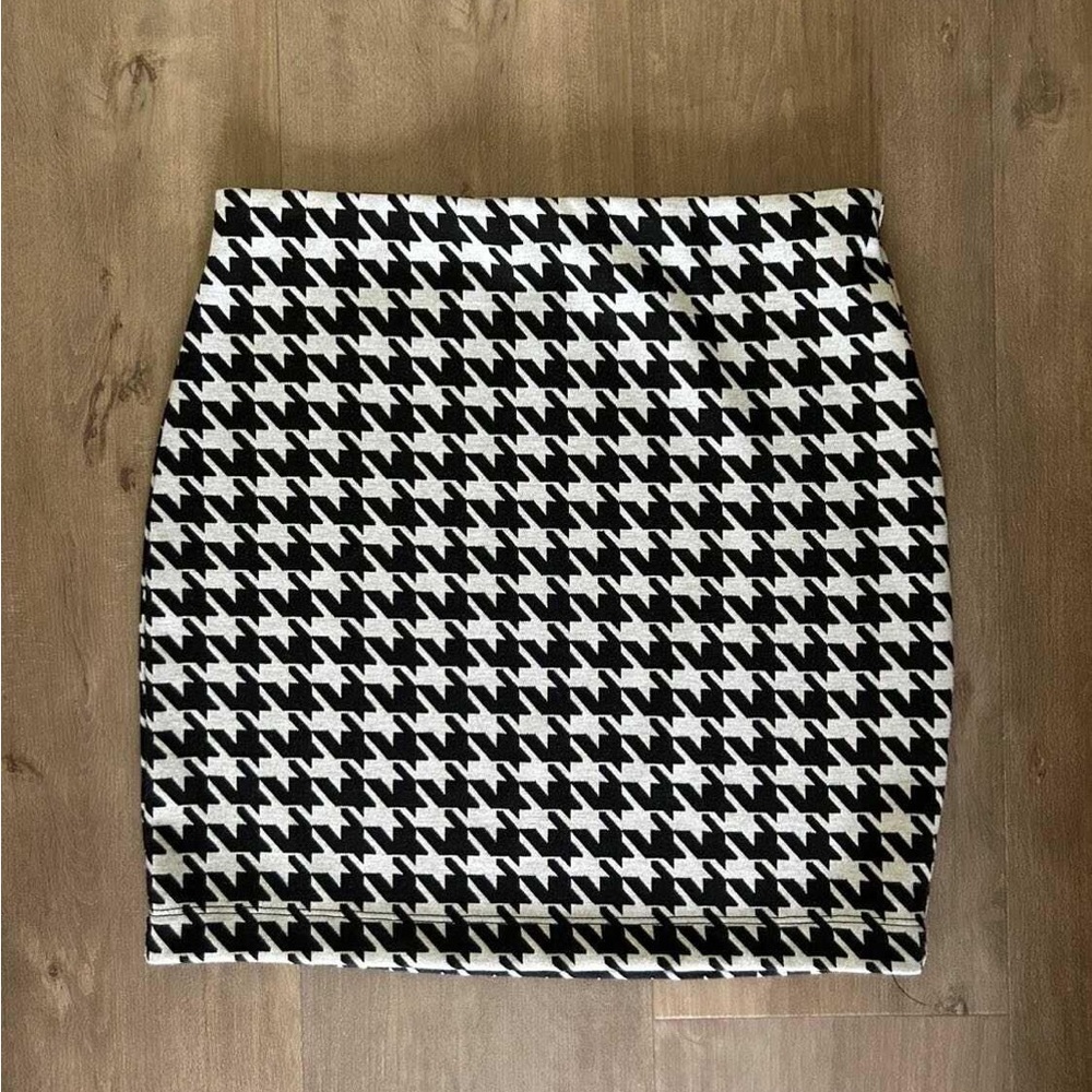 Express Houndstooth Skirt